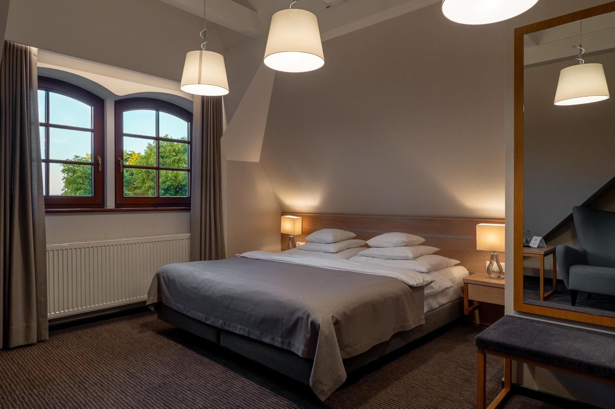 Hotel Salve Glogowek Buitenkant foto