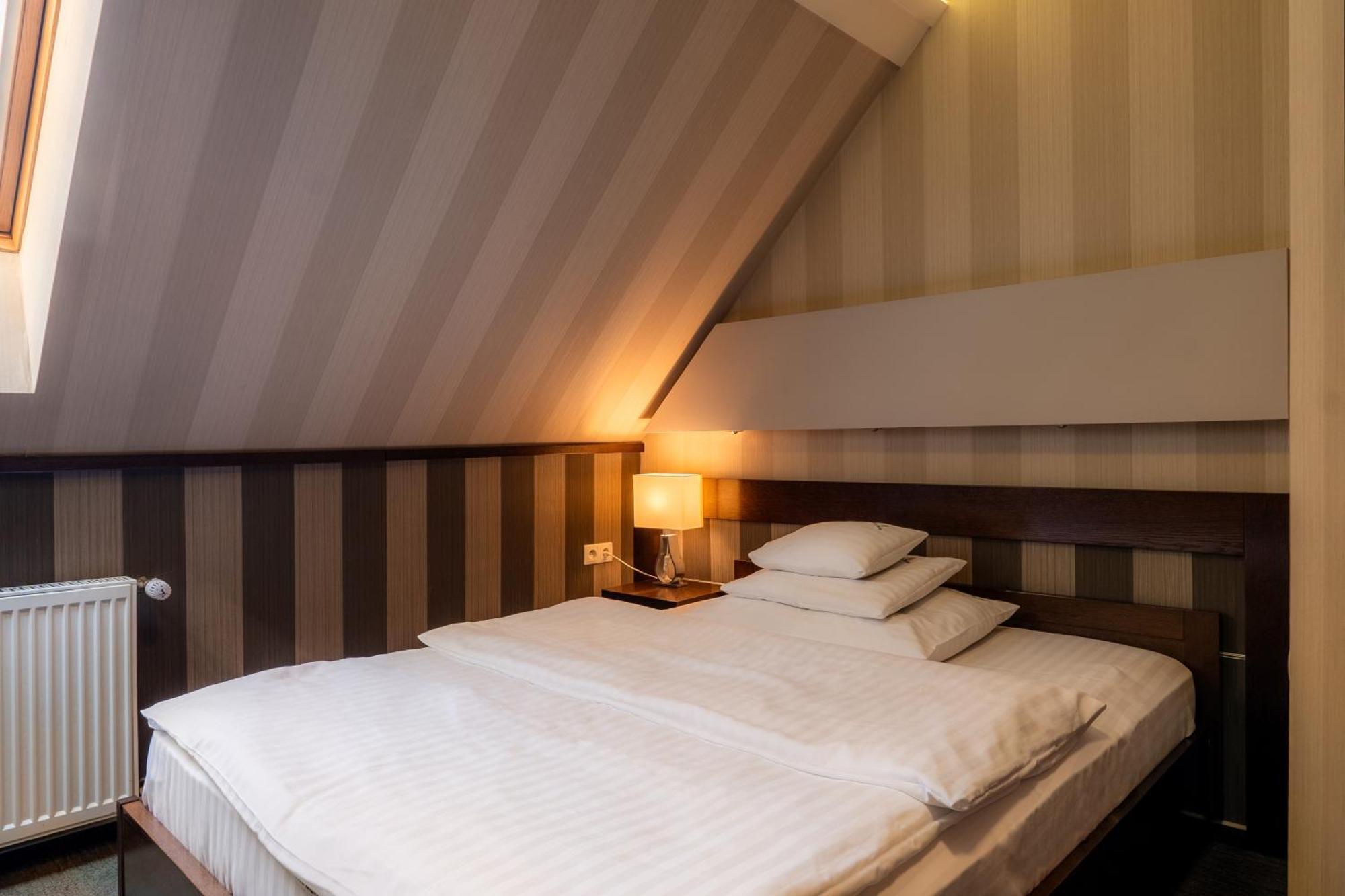 Hotel Salve Glogowek Buitenkant foto